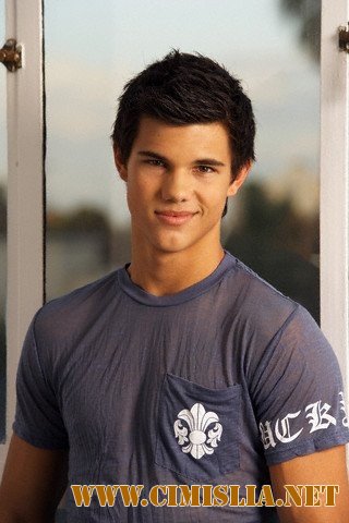 Тейлор Лотнер сойдёт за нового Джейсона Борна