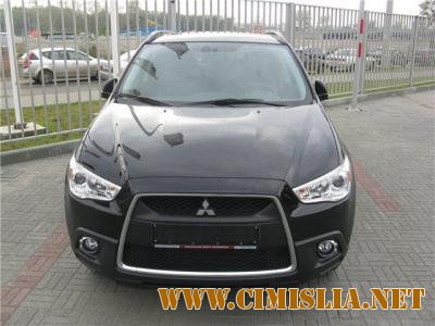 Назван самый безопасный автомобиль 2012 года