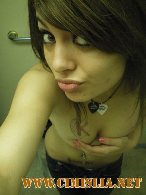 Девушки и зеркало - 2