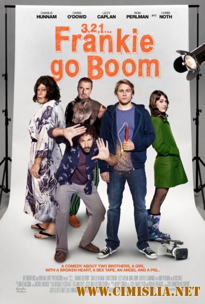 Фрэнки наводит шорох / Frankie Go Boom [2012 / HDRip]