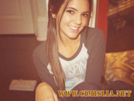 ДЕВУШКИ С КРАСИВЫМИ ЛИЦАМИ