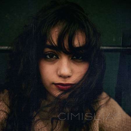 Safiyah Hernandez - Homesick [24-bit Hi-Res] (2023) FLAC